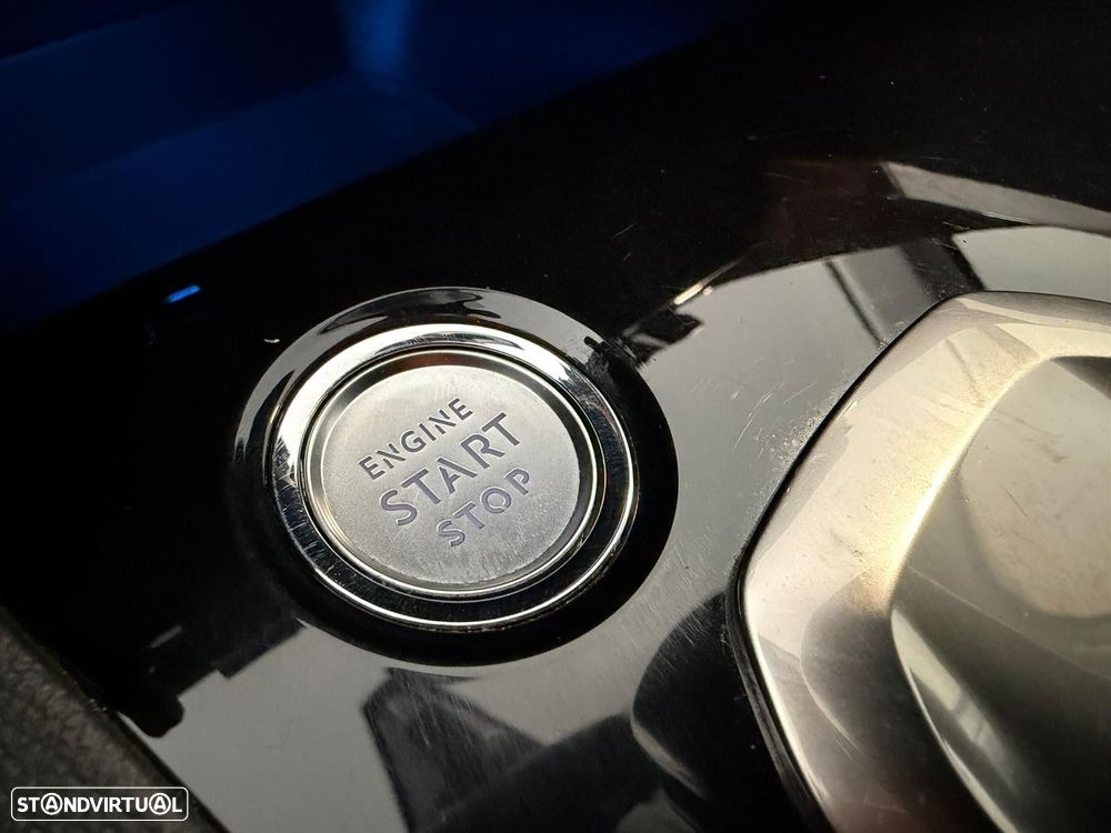 Peugeot 3008 1.2 PureTech Allure EAT8 - 14