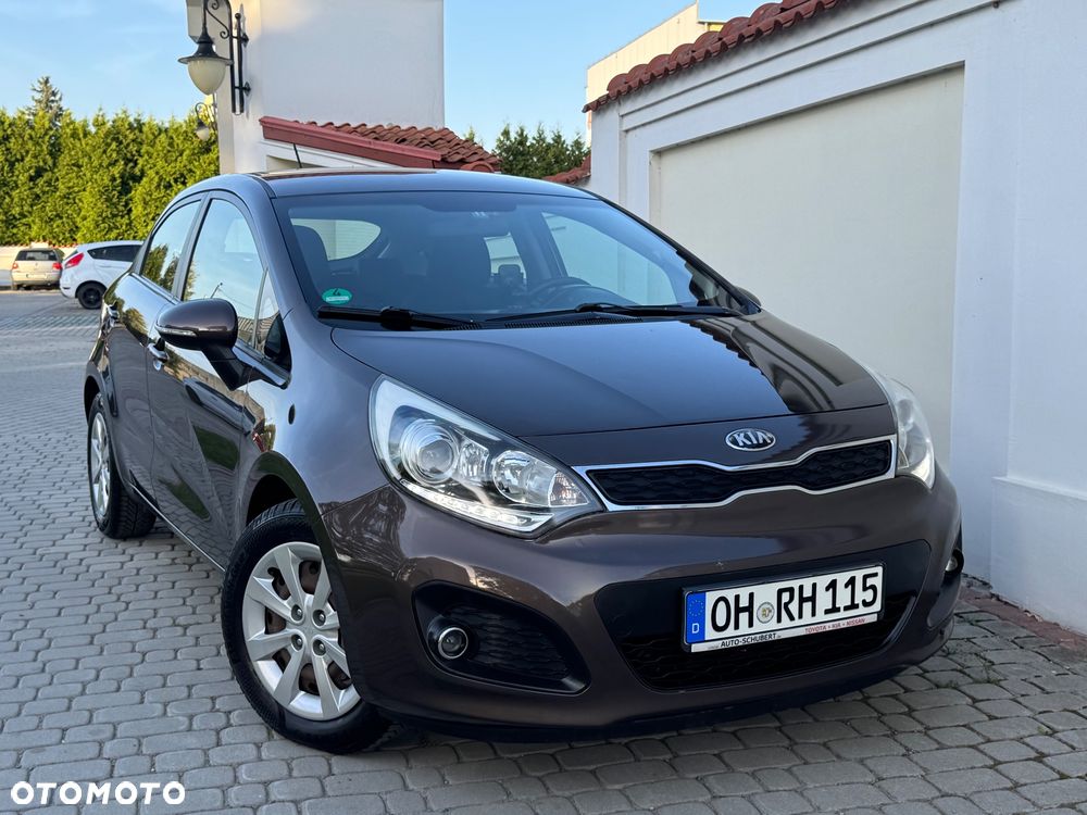 Kia Rio - 1
