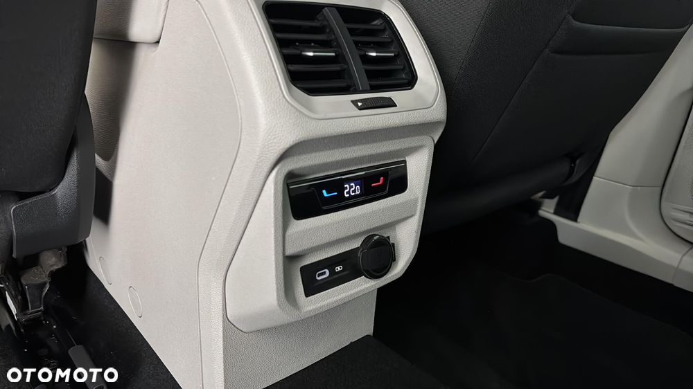 Volkswagen Tiguan 2.0 TDI SCR Elegance DSG - 20