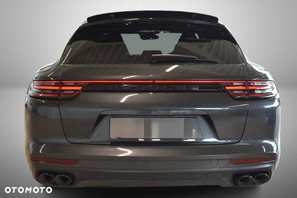 Porsche Panamera 4 10 Years Edition - 19