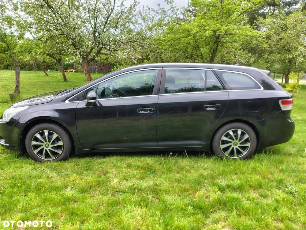 Toyota Avensis 1.8 Sol plus NAVI - 5