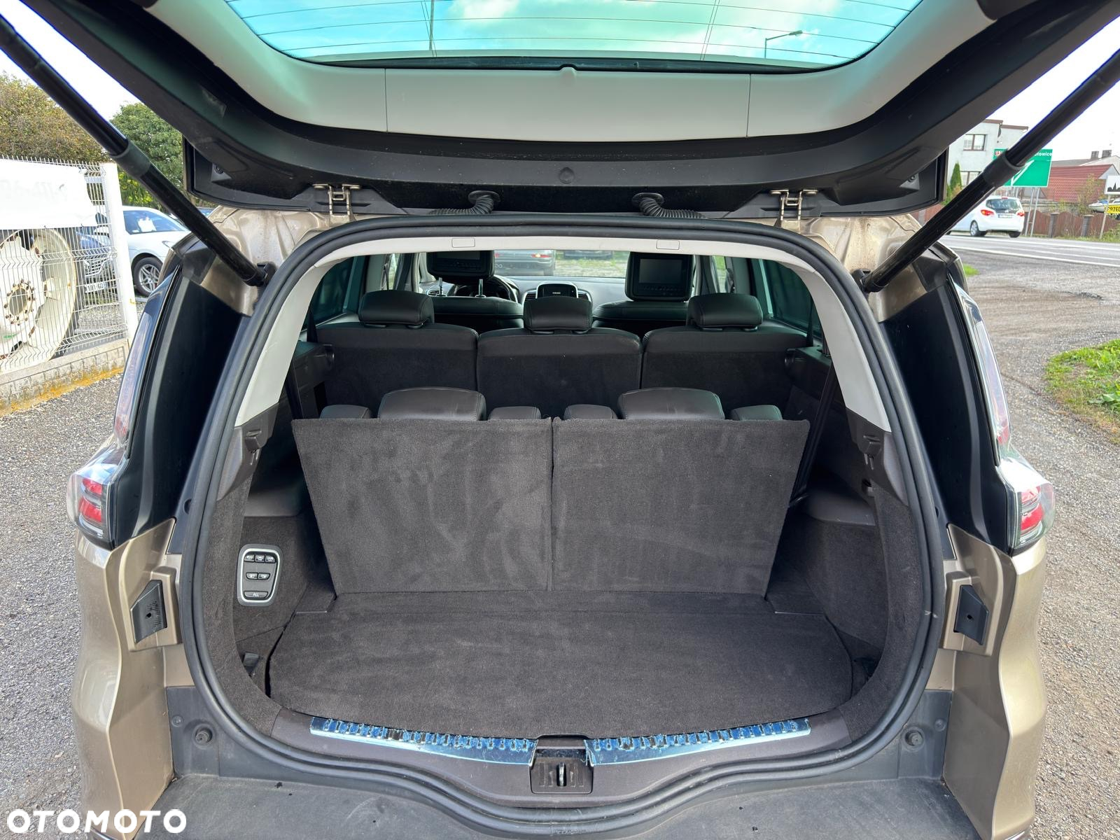 Renault Espace 1.6 dCi Energy Initiale Paris EDC 7os - 13