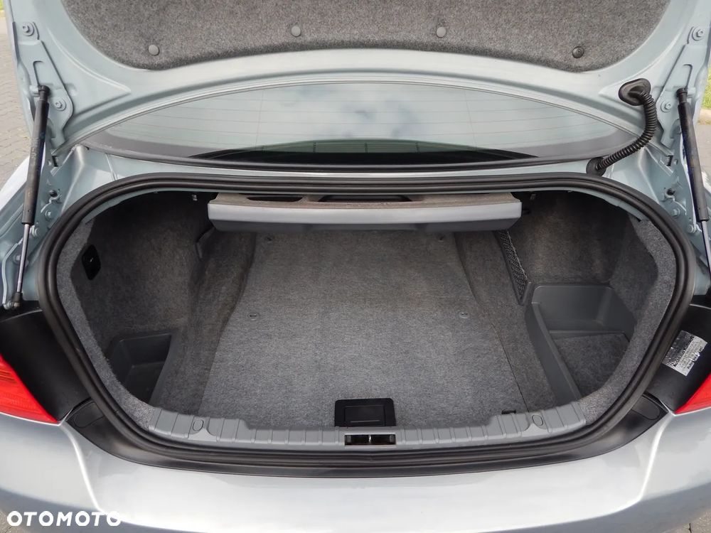 BMW Seria 3 320d - 15