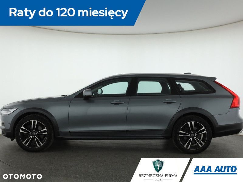 Volvo V90 Cross Country - 4