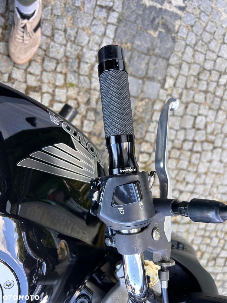 Honda Hornet - 22