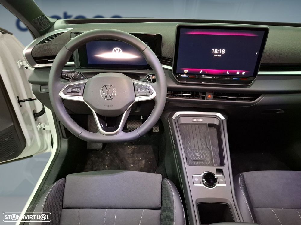 VW T-Roc 1.5 eTSI Style DSG - 13