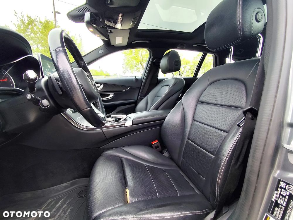 Mercedes-Benz Klasa C 300 9G-TRONIC AMG Line - 7
