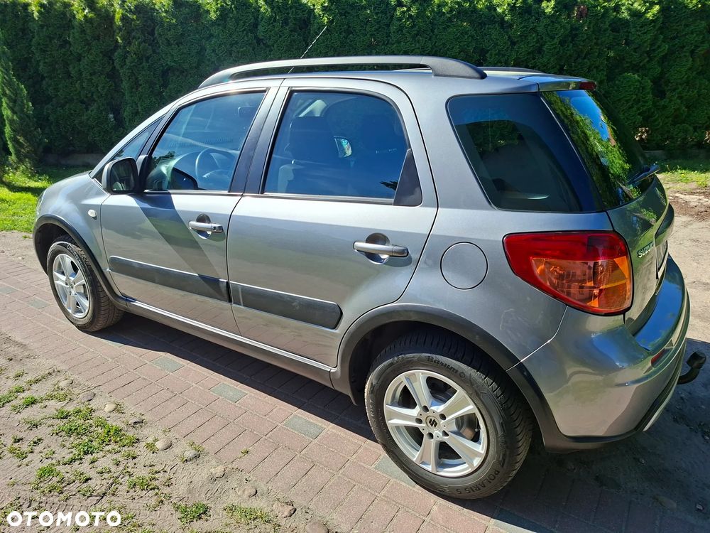 Suzuki SX4 1.6 VVT 4x4 Comfort - 3