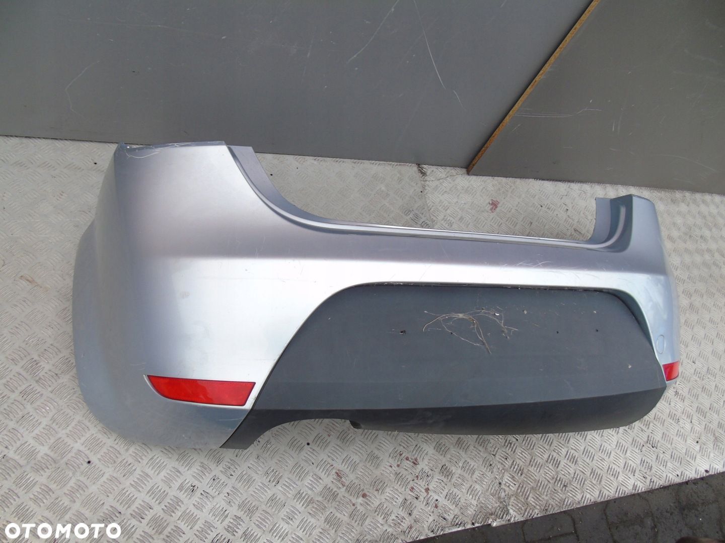 ZDERZAK TYŁ SEAT LEON II - 1