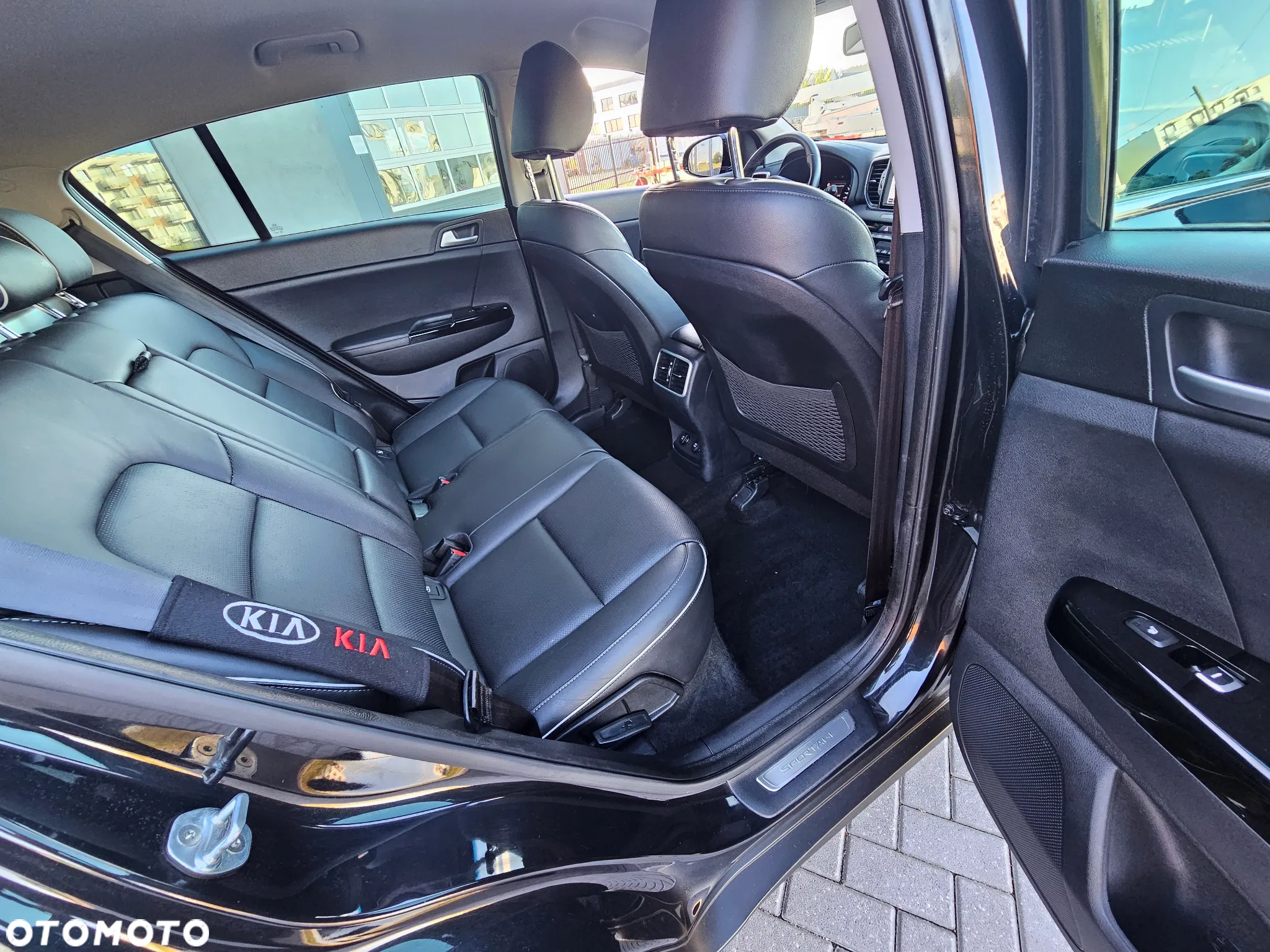 Kia Sportage 1.6 GDI Black Edition 2WD - 36