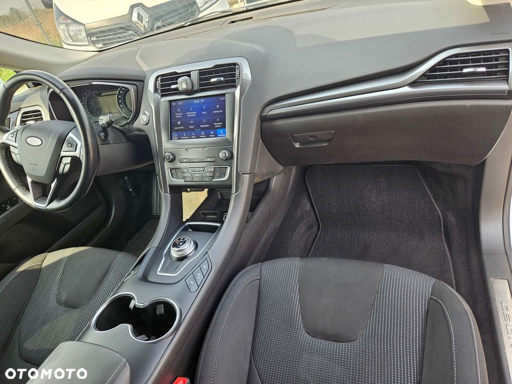Ford Mondeo - 31