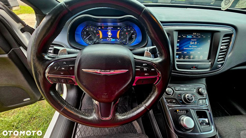 Chrysler 200 - 25