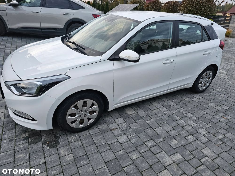Hyundai i20 1.2 Classic + - 6