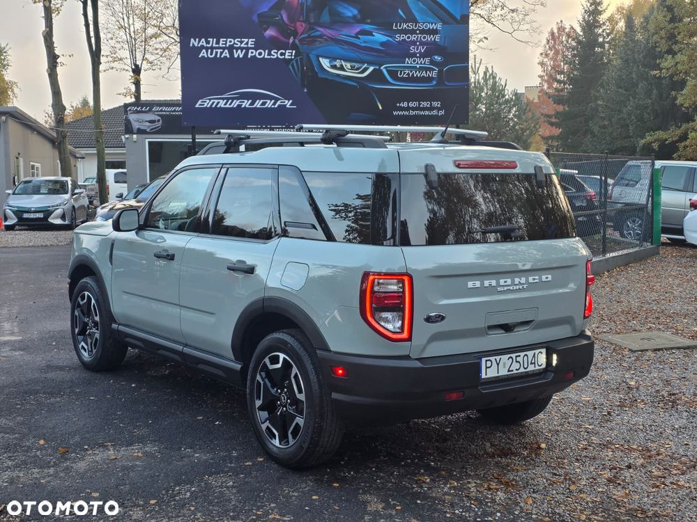 Ford Bronco - 7