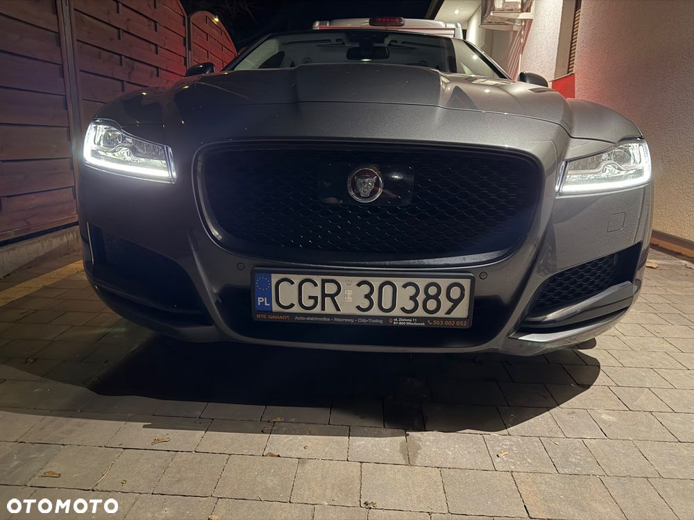 Jaguar XF 2.0 i4D Prestige - 25