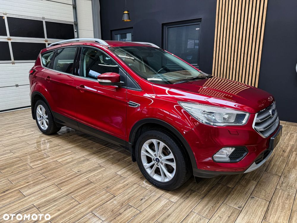 Ford Kuga 2.0 TDCi 2x4 Titanium - 5