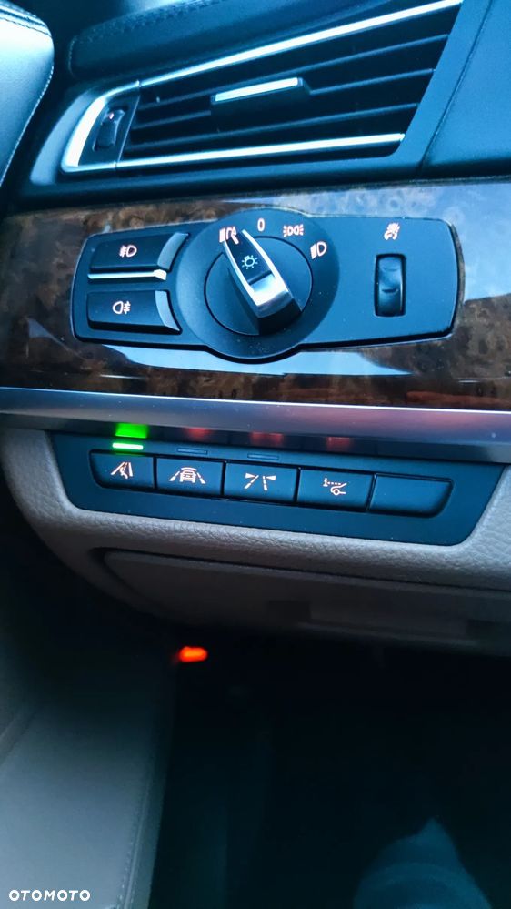 BMW Seria 7 740d xDrive - 10