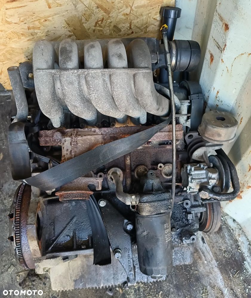 Silniki kompletny do VW transporter T4  2,4 filmik - 1