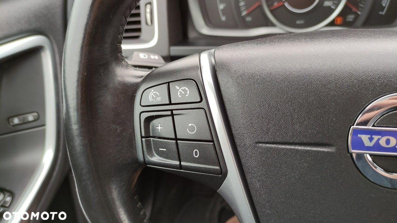 Volvo V60 - 36