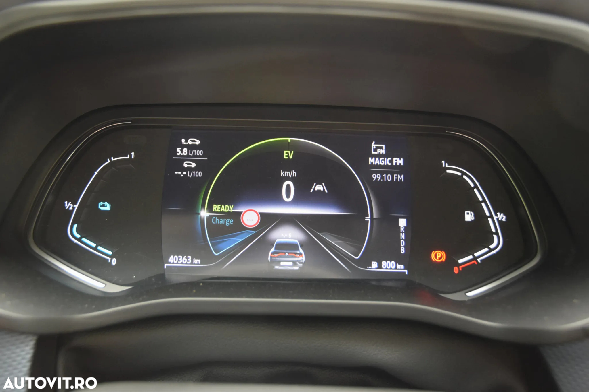 Renault Arkana E-TECH Hybrid 145 Equilibre - 5