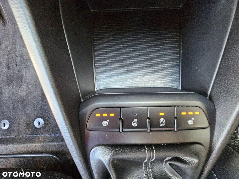 Kia Rio 1.0 T-GDI 100 Dream-Team Edition - 21