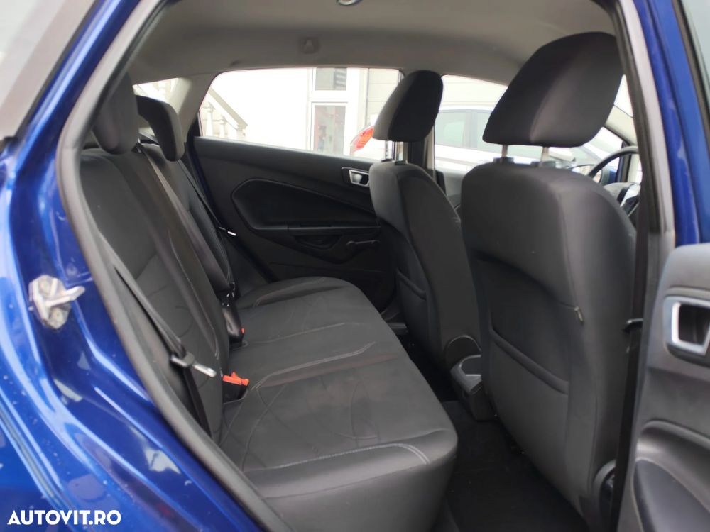 Ford Fiesta - 9
