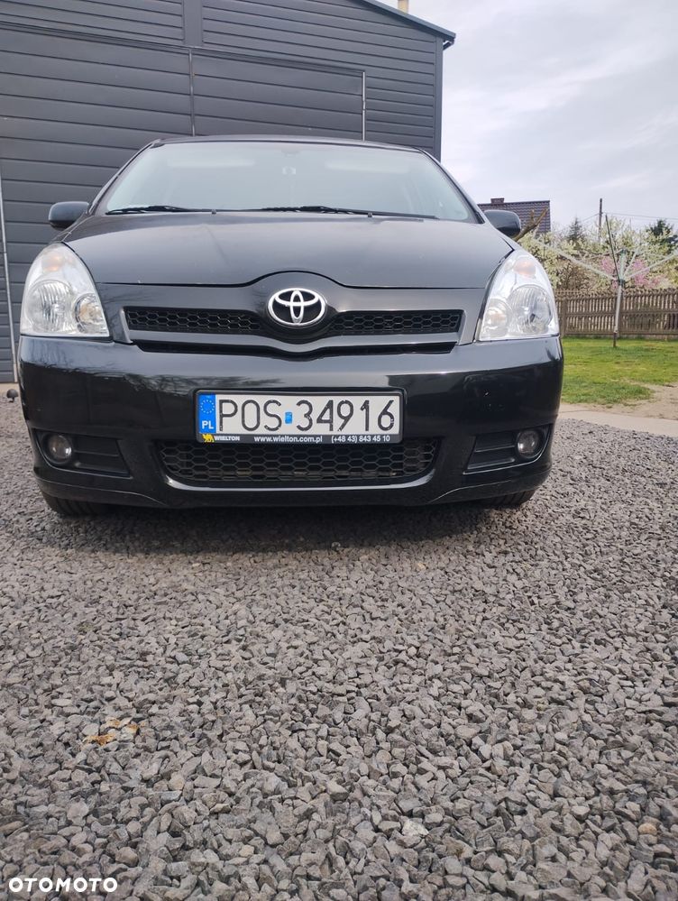 Toyota Corolla Verso 2.2 D-4D Sol - 1