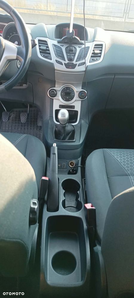 Ford Fiesta 1.4 Titanium - 4