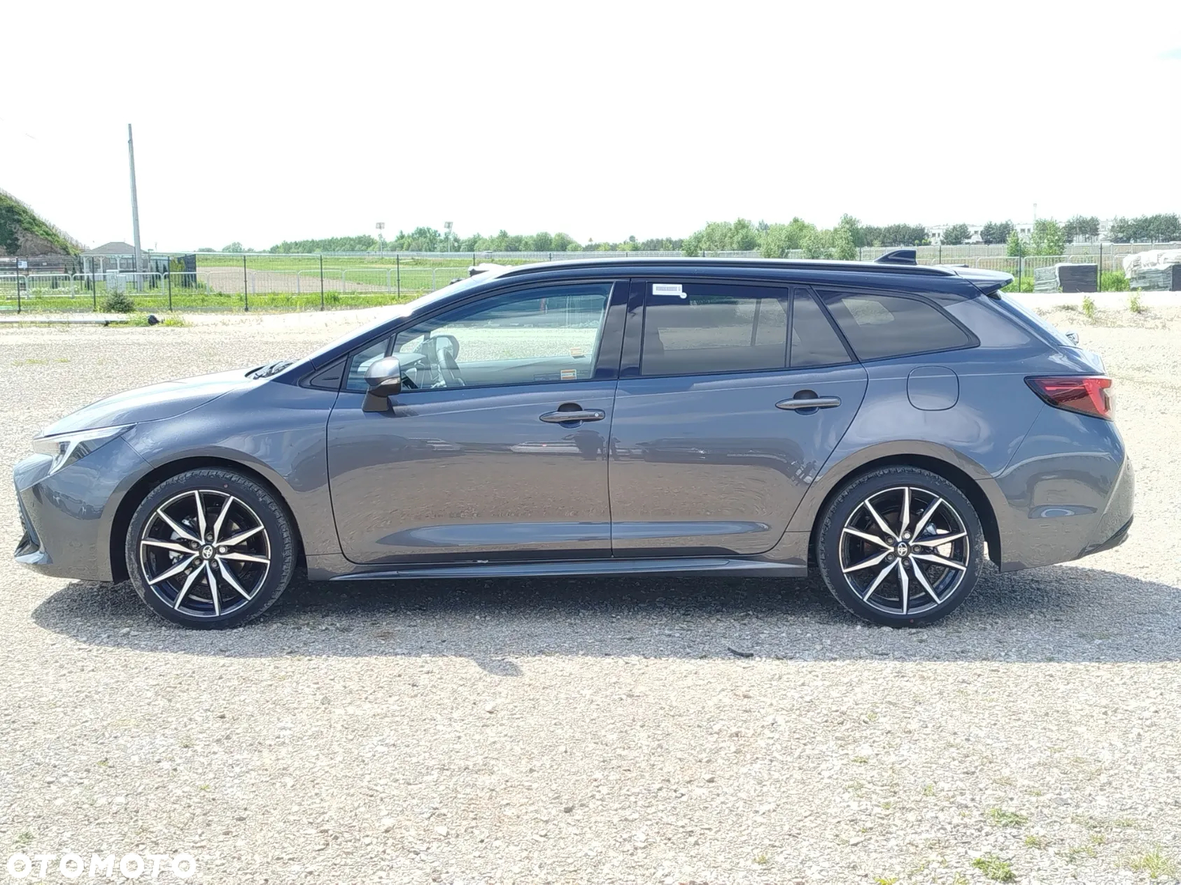 Toyota Corolla 1.8 Hybrid GR Sport - 4