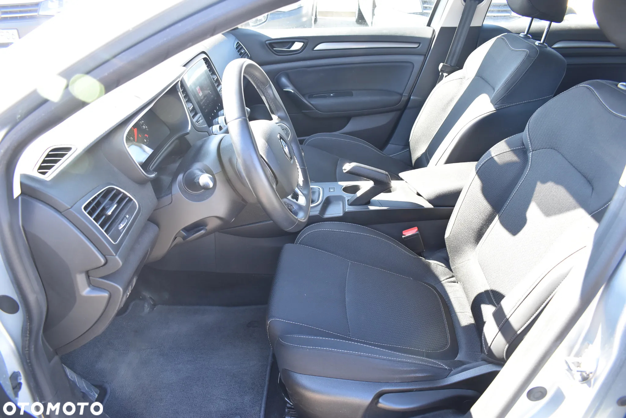Renault Megane 1.3 TCe FAP Zen - 10