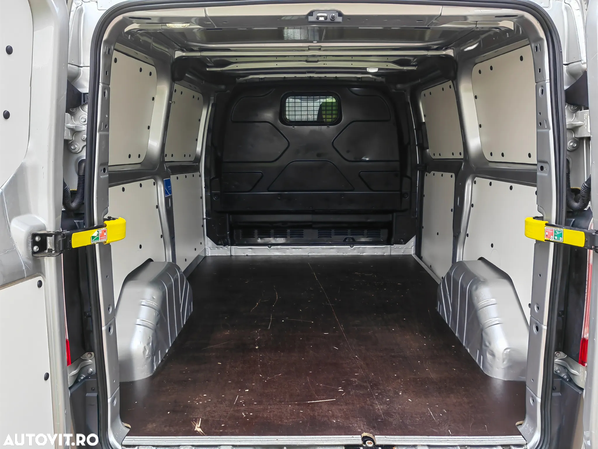 Ford Transit Custom - 24