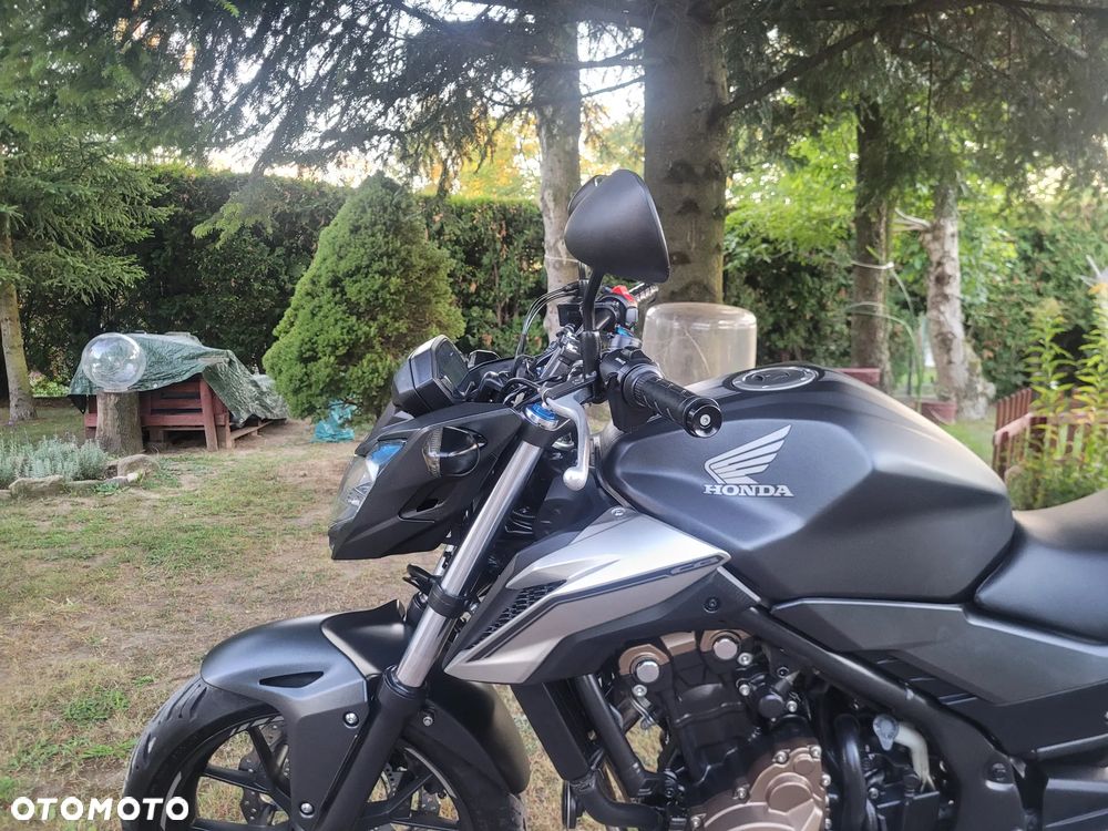 Honda CB - 22