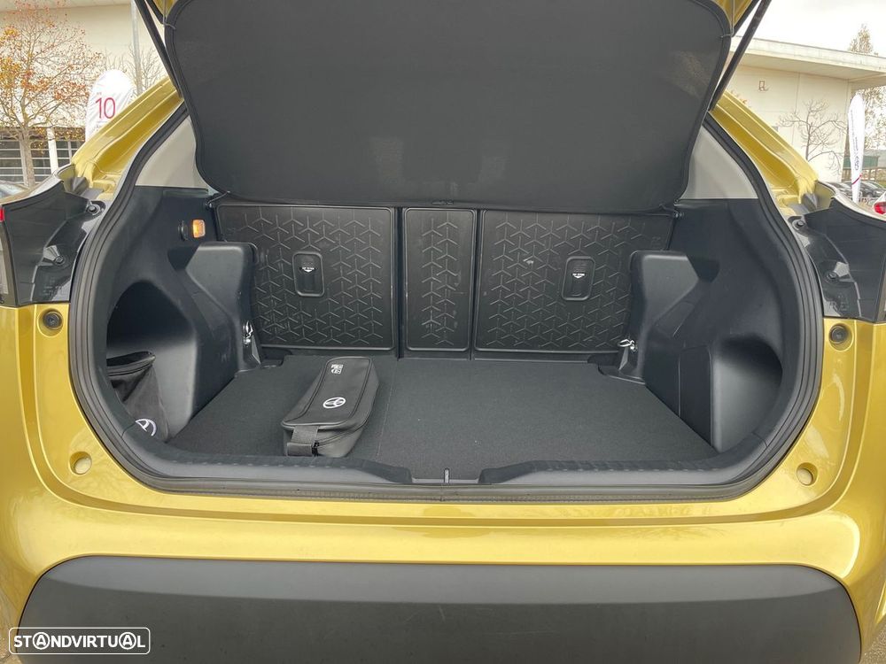 Toyota Yaris Cross 1.5 HDF Luxury - 11