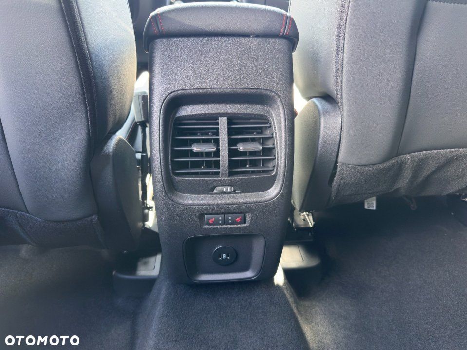 Ford Kuga - 21