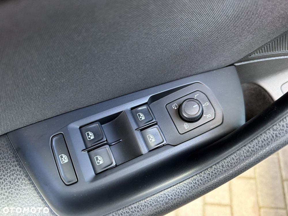 Volkswagen Passat Variant - 13