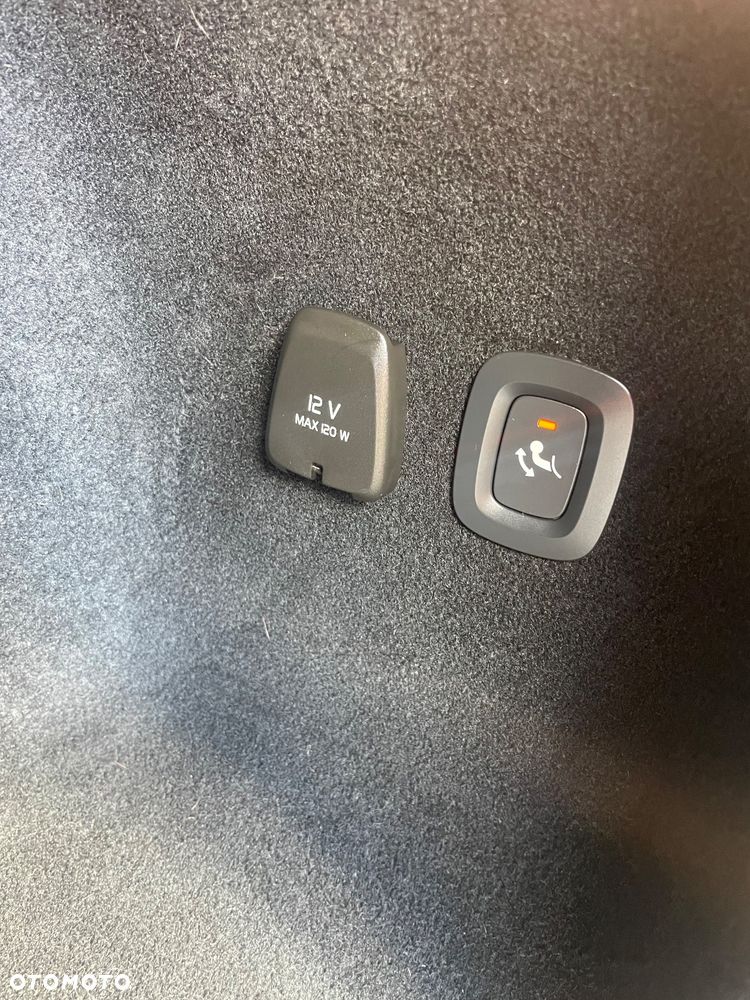 Volvo V60 B4 D Geartronic Momentum - 28