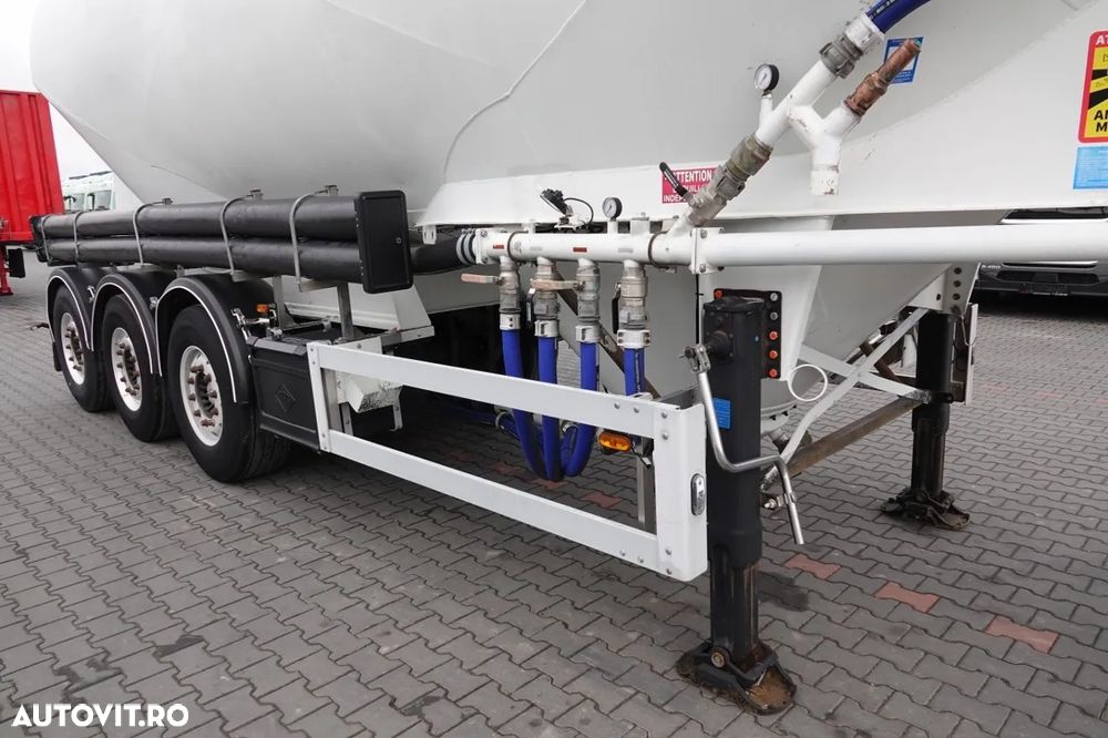 Feldbinder REMORCĂ DE CIMENT / 2 COMPARTAMENTE / 37.000 L / SILOS / PENTRU MATERIALE VRAC / AXIE DE RIFAT / SAF / JANTE DE ALIE - 9