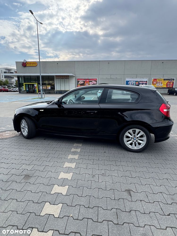 BMW Seria 1 118d DPF - 8