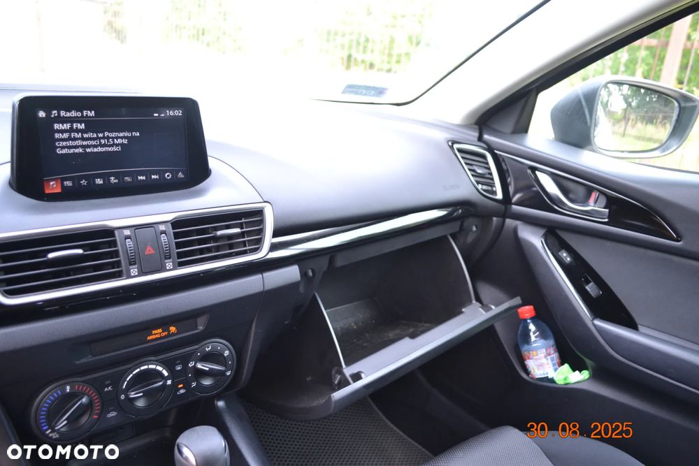 Mazda 3 - 10