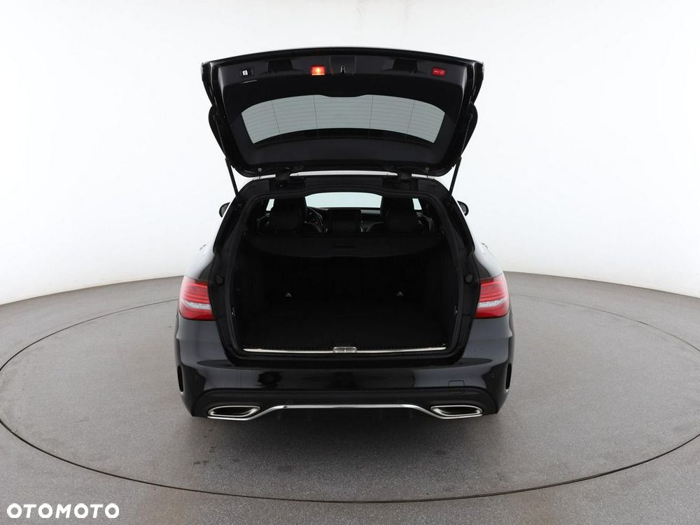 Mercedes-Benz Klasa C 300 9G-TRONIC AMG Line - 20