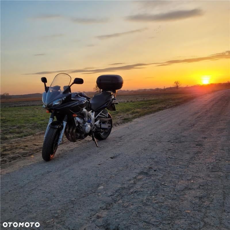 Yamaha FZ6 - 16