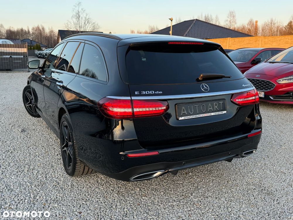 Mercedes-Benz Klasa E 220 d 4Matic 9G-TRONIC - 13