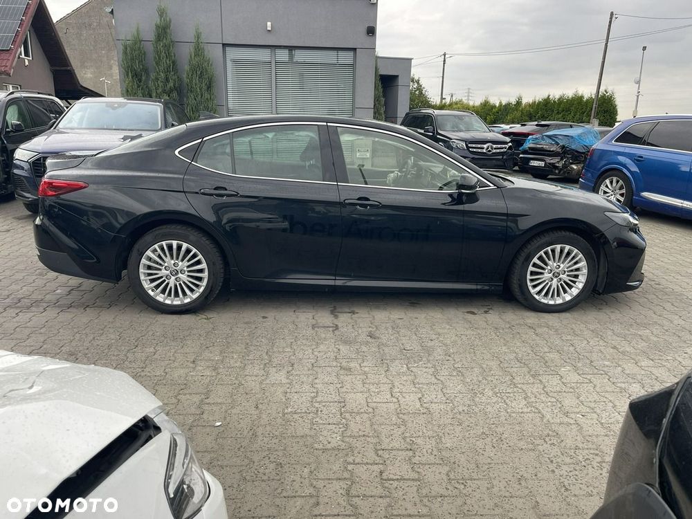 Toyota Camry 2.5 Hybrid Dynamic Force Comfort e-CVT - 2