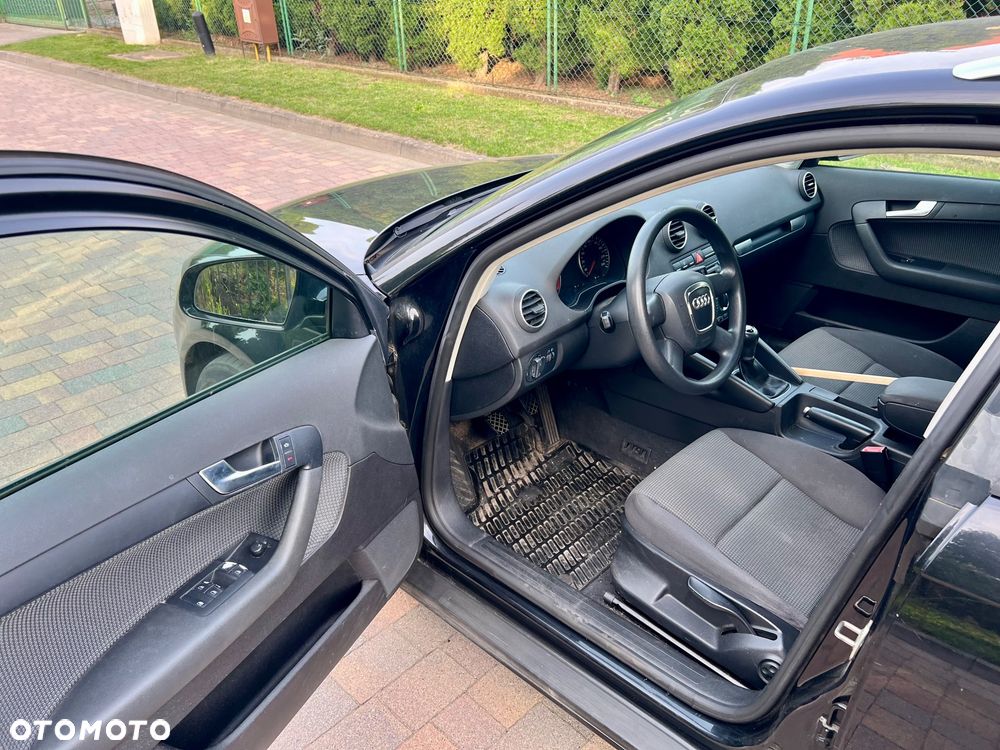 Audi A3 Sportback 1.6 FSI Ambition - 5