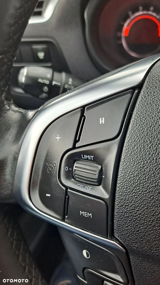 Citroën C4 1.6 VTi Attraction - 30