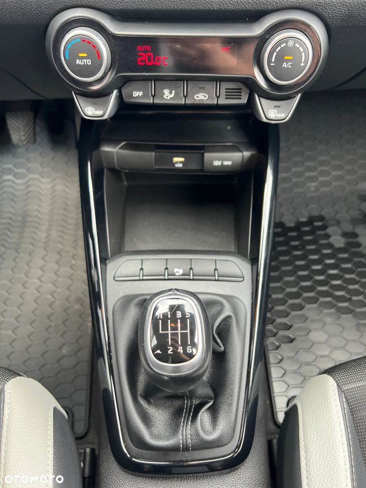 Kia Stonic 1.0 T-GDI L - 23
