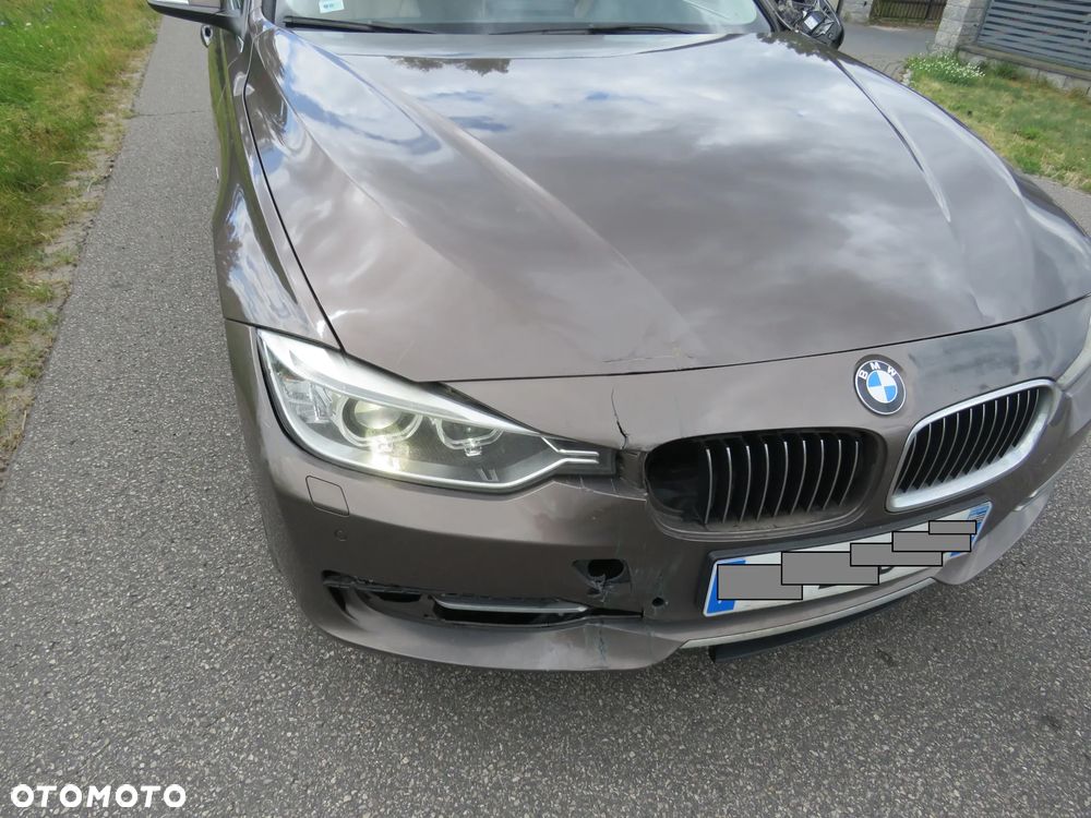 BMW Seria 3 320d Luxury Line - 2