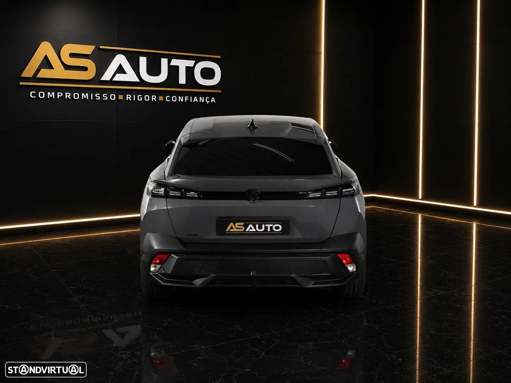 Peugeot 408 1.2 Hybrid Allure e-DCS6 - 7