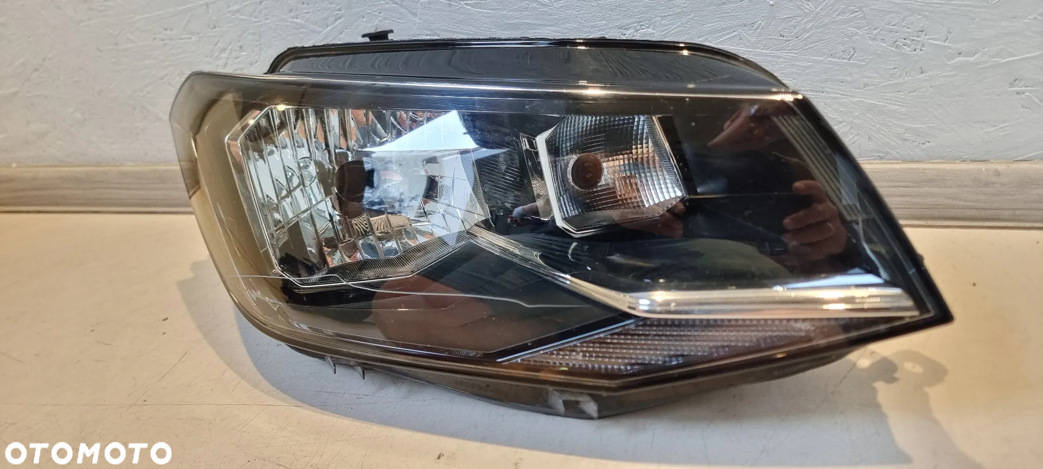 Lampa prawa VW CADDY 2K1 15- - 2