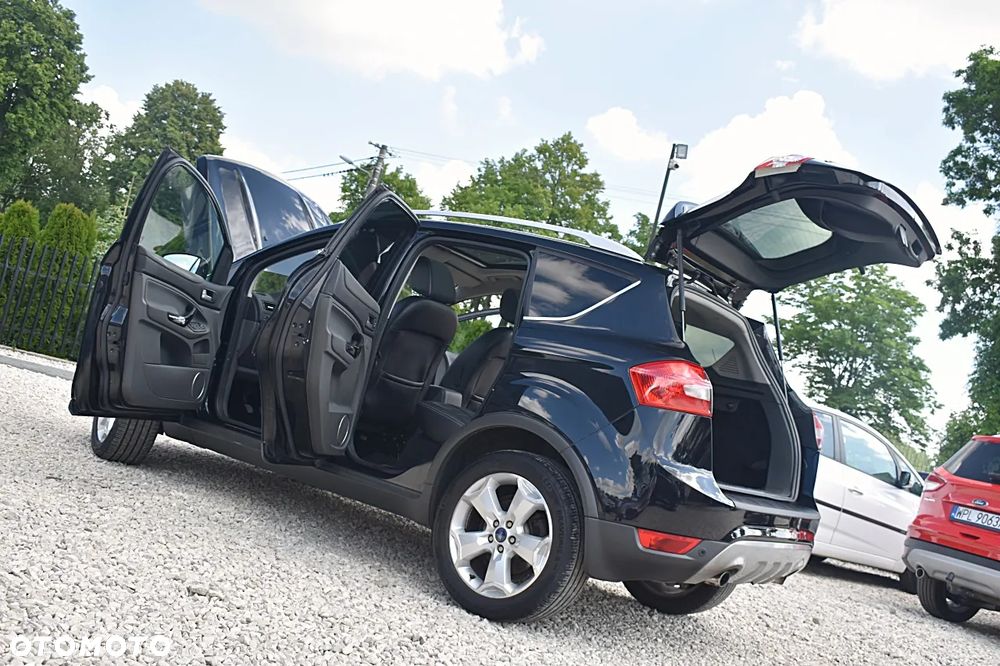 Ford Kuga 2.0 TDCi 2x4 Titanium - 14